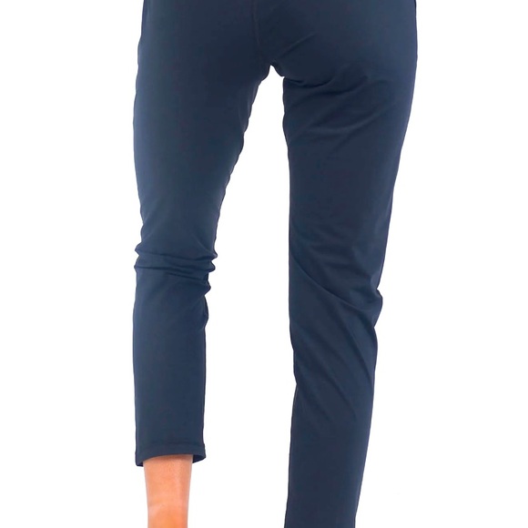 Zyia Everywhere Pants - Black - Picture 2 of 3